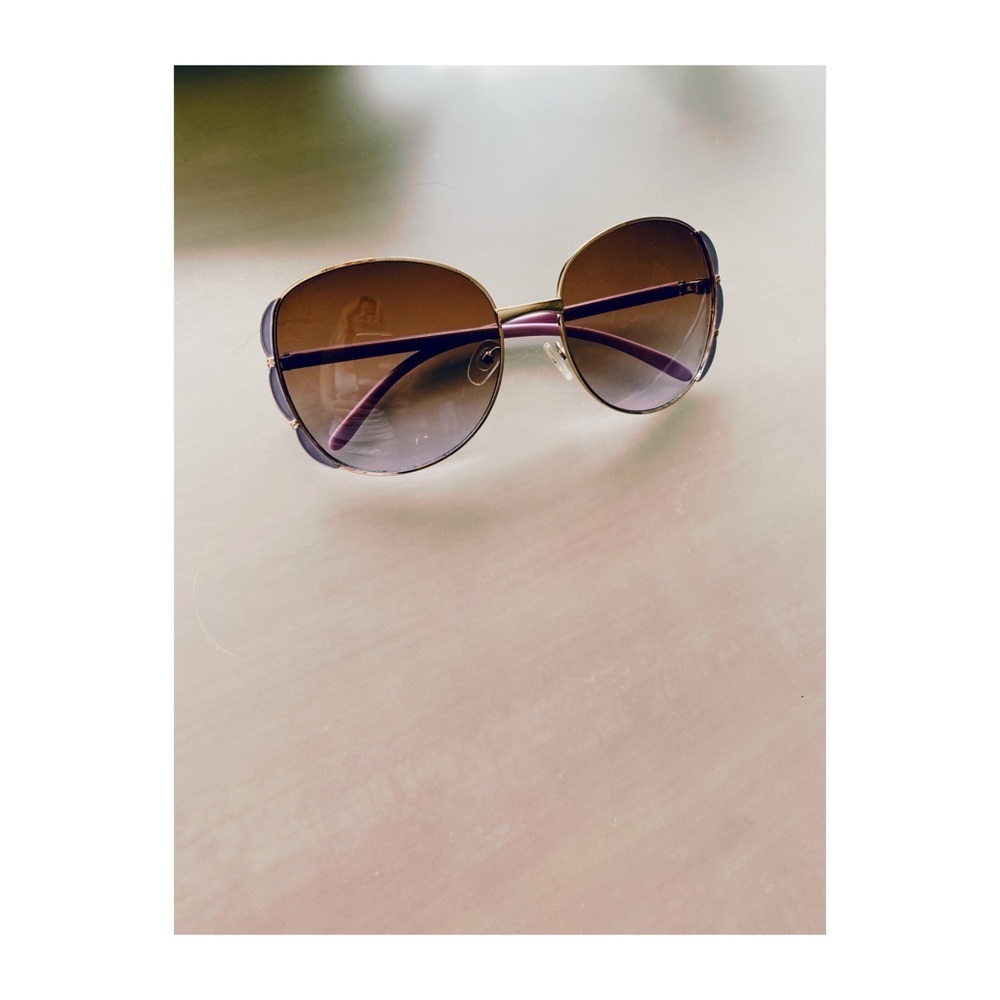 🌿🌻🕶️😎🌟🌟Purple framed Sunglasses☀️☀️
